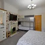 Brightwater Modern Ground Floor, 2 Bedroom Apartment, With Games, Chill Out *