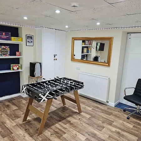 Brightwater Modern Ground Floor, 2 Bedroom Apartment, With Games, Chill Out 公寓 斯卡伯勒