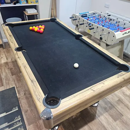 Brightwater Modern Ground Floor, 2 Bedroom Apartment, With Games, Chill Out *