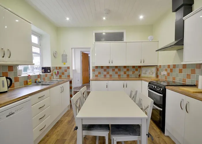 Brightwater Modern Ground Floor, 2 Bedroom Apartment, With Games, Chill Out *