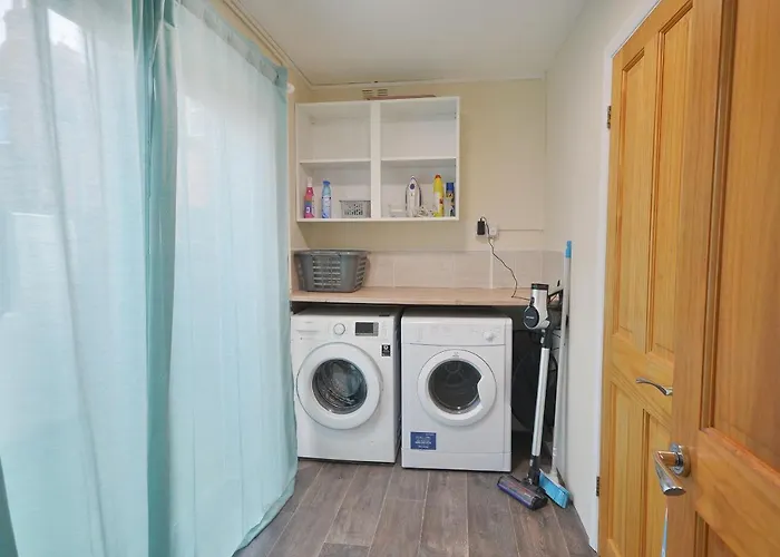 Brightwater Modern Ground Floor, 2 Bedroom Apartment, With Games, Chill Out Lägenhet *