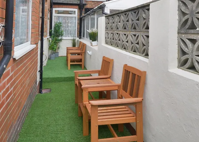 Brightwater Modern Ground Floor, 2 Bedroom Apartment, With Games, Chill Out * Scarborough