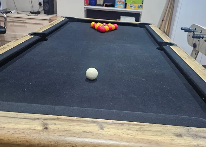 Brightwater Modern Ground Floor, 2 Bedroom Apartment, With Games, Chill Out * Scarborough